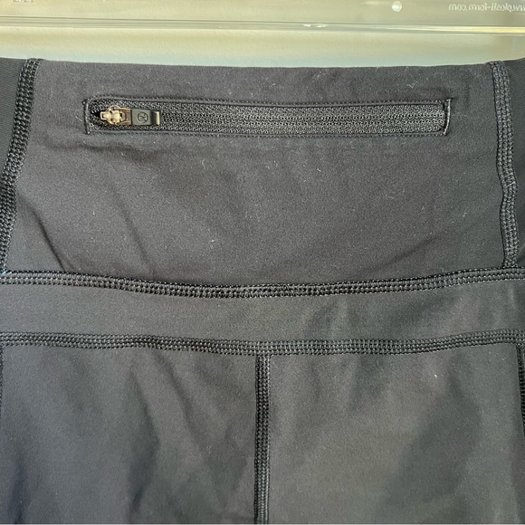 lululemon Black & Teal Leggings - Size 4 - Picture 7 of 9